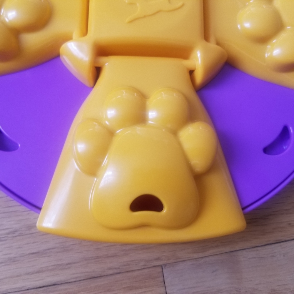 🐕🐾NIB  Dog Games Paw Flapper Puzzle Toy by Kyjen - Picture 4 of 8